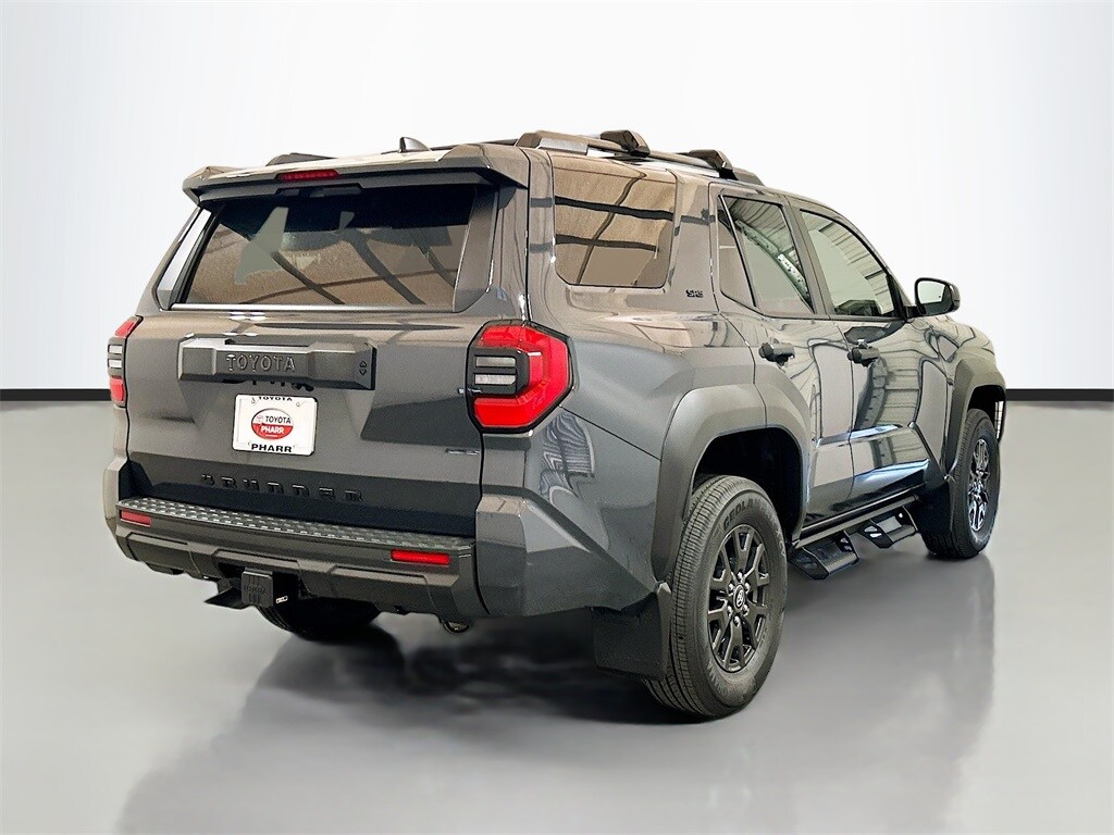 2025 Toyota 4Runner SR5 photo 4