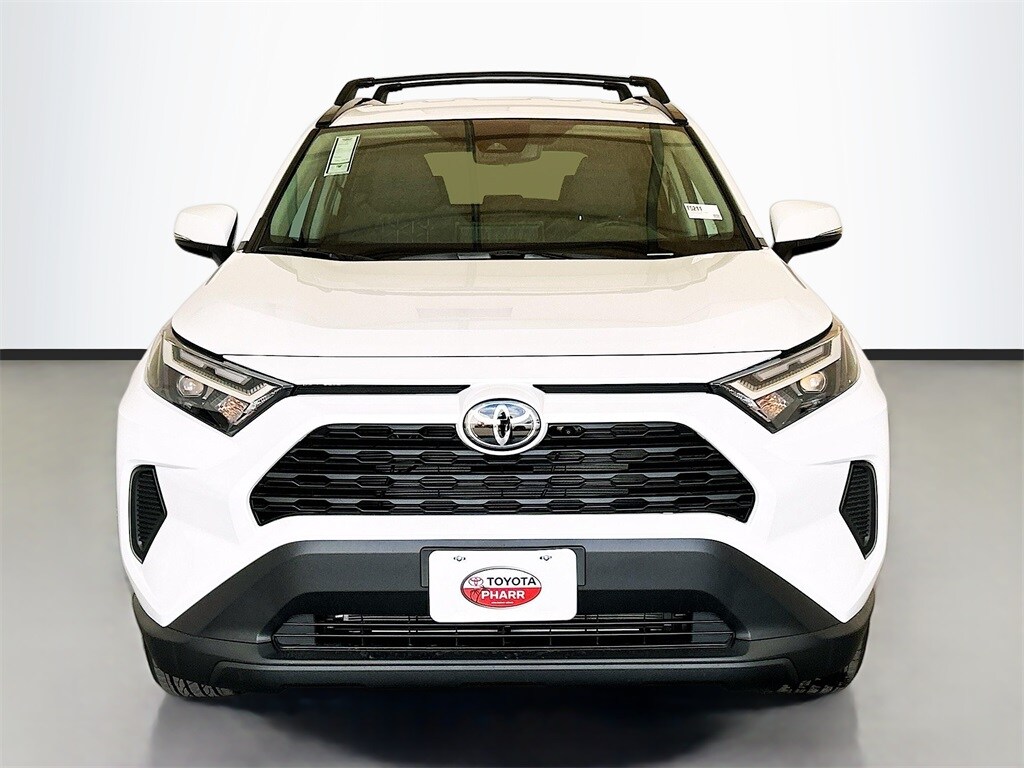 2025 Toyota RAV4 Hybrid XLE photo 2