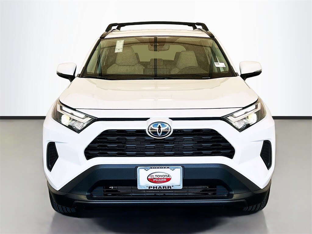 2025 Toyota RAV4 XLE photo 2