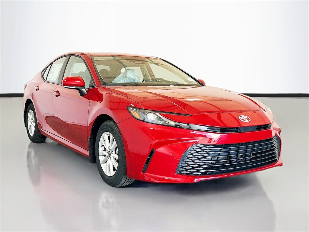 2026 Toyota Camry LE photo 3