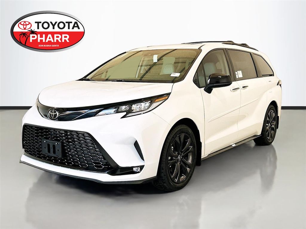 2026 Toyota Sienna XSE 7-Passenger Hybrid FWD's photo