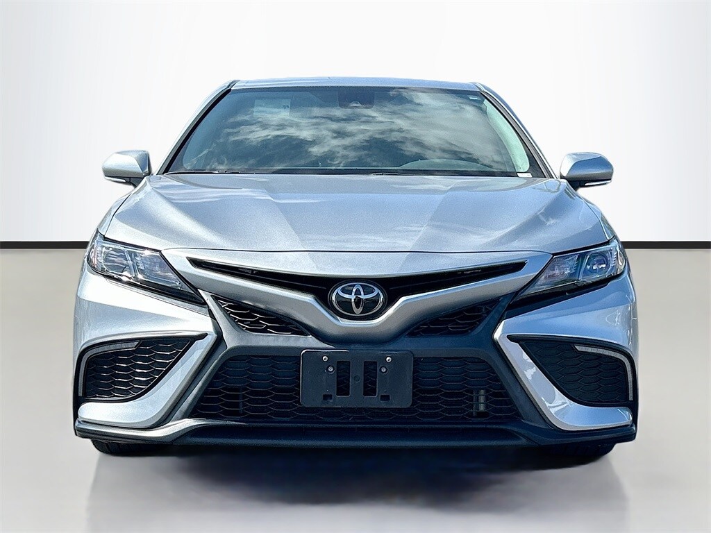 2023 Toyota Camry SE photo 2