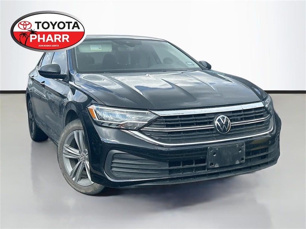 2024 Volkswagen Jetta SE's photo