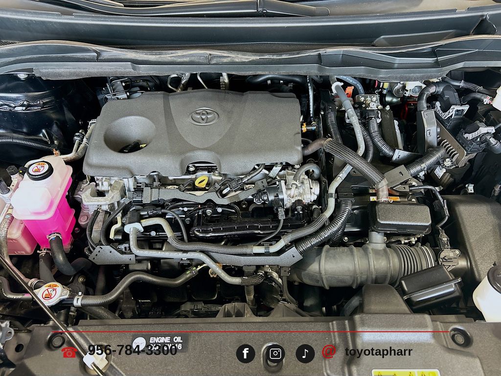 2023 Toyota Sienna XLE - Photo 30