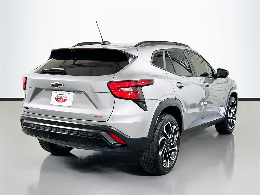 Used 2025 Chevrolet Trax 2RS SUV