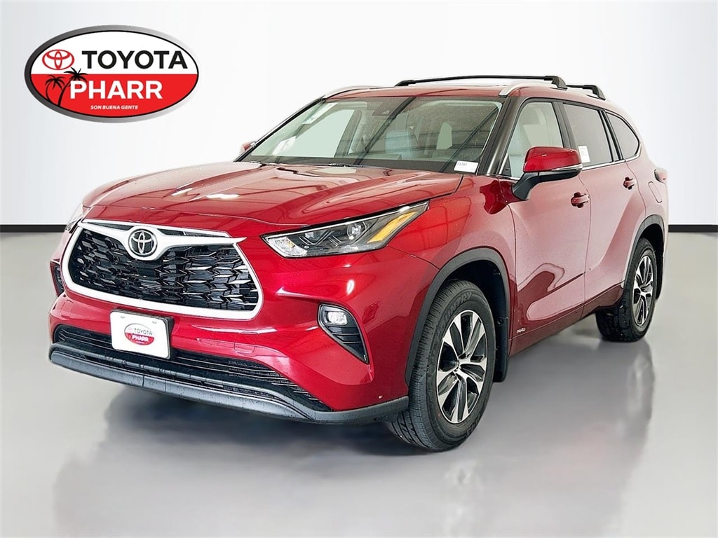 2026 Toyota Highlander XLE's photo
