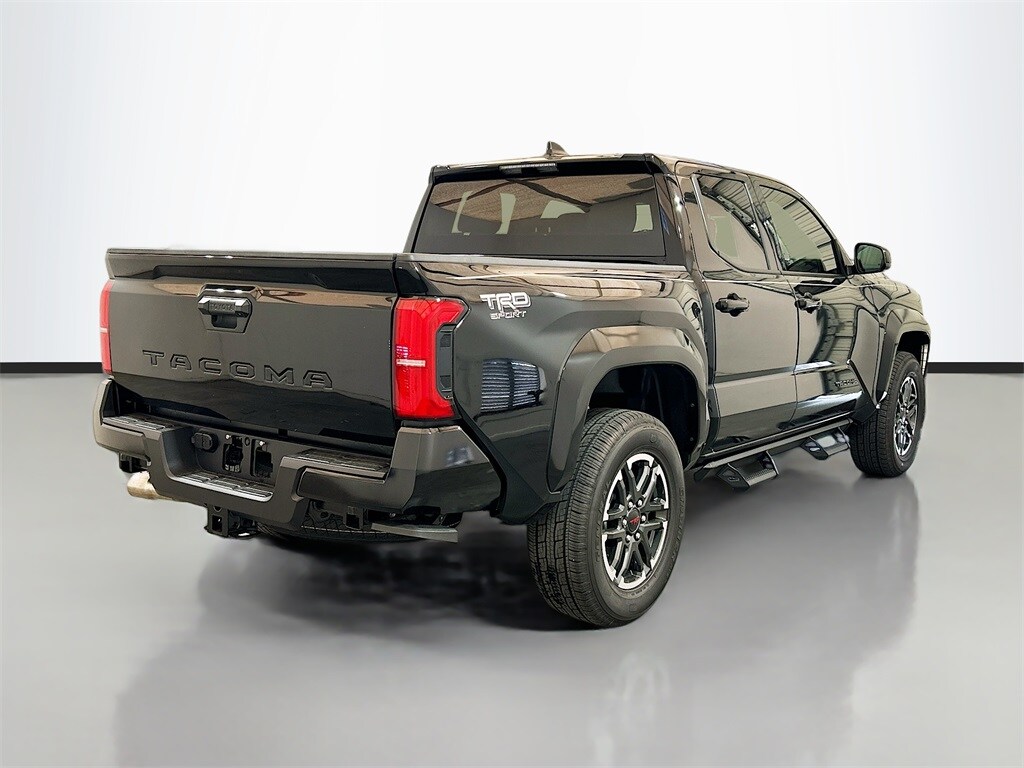 2025 Toyota Tacoma TRD Sport photo 4