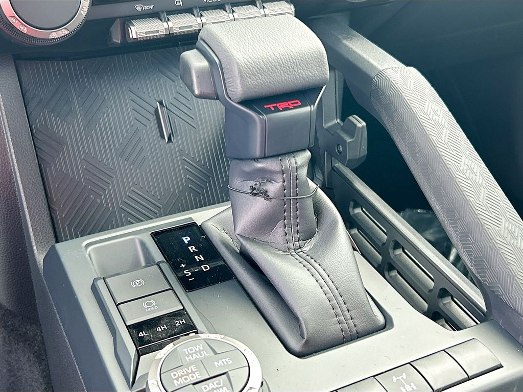 2025 Toyota Tacoma TRD Off Road - Photo 17