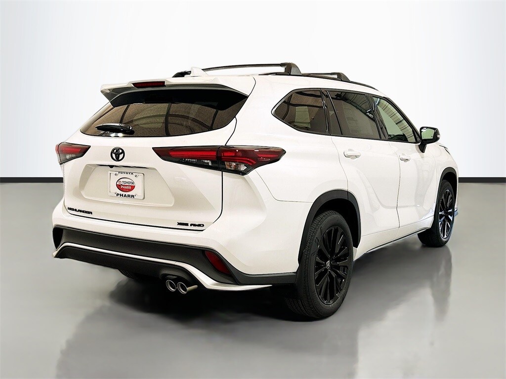 2025 Toyota Highlander XSE photo 4