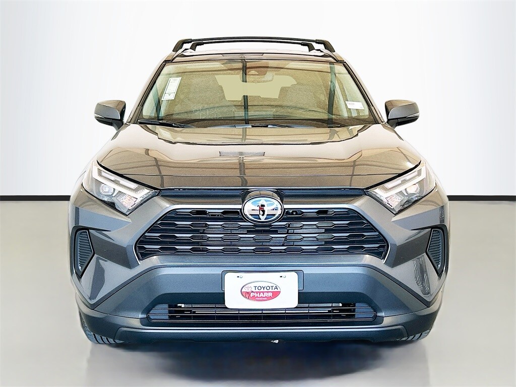 2025 Toyota RAV4 XLE photo 2