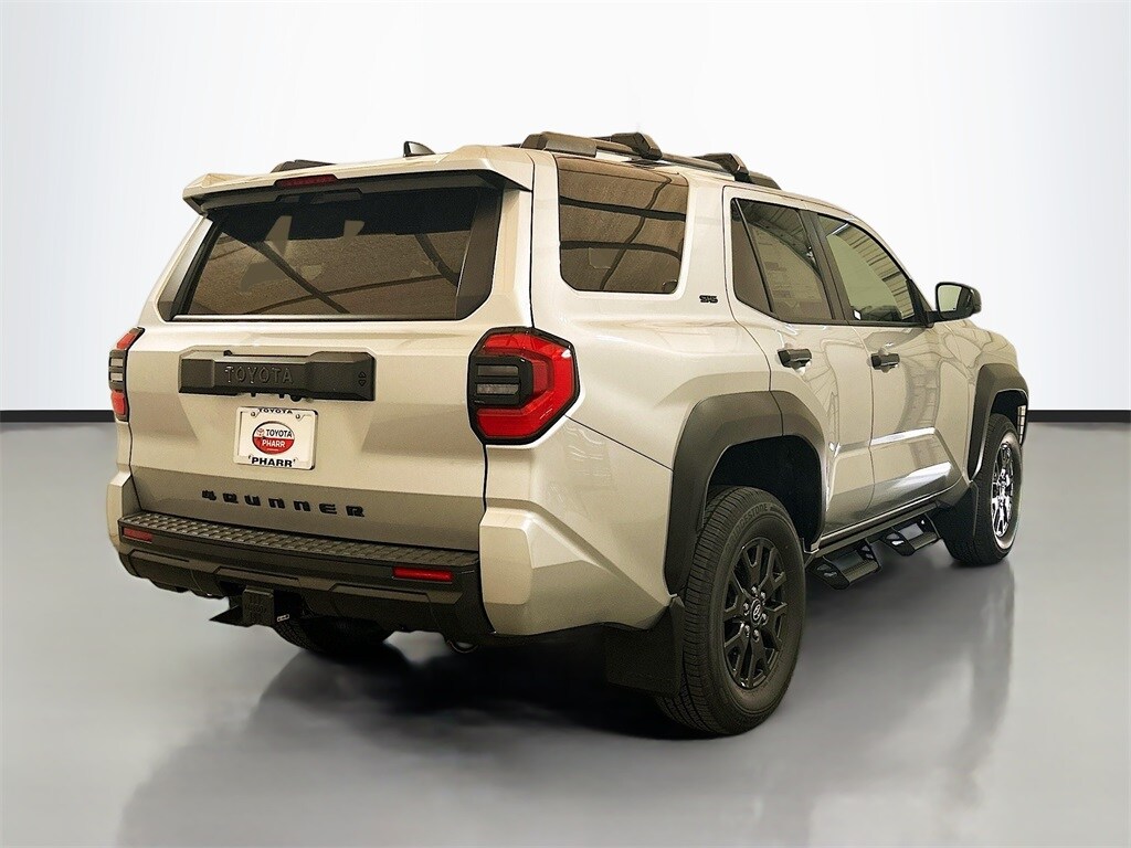 2025 Toyota 4Runner SR5 photo 4