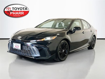 2025 Toyota Camry SE Sedan