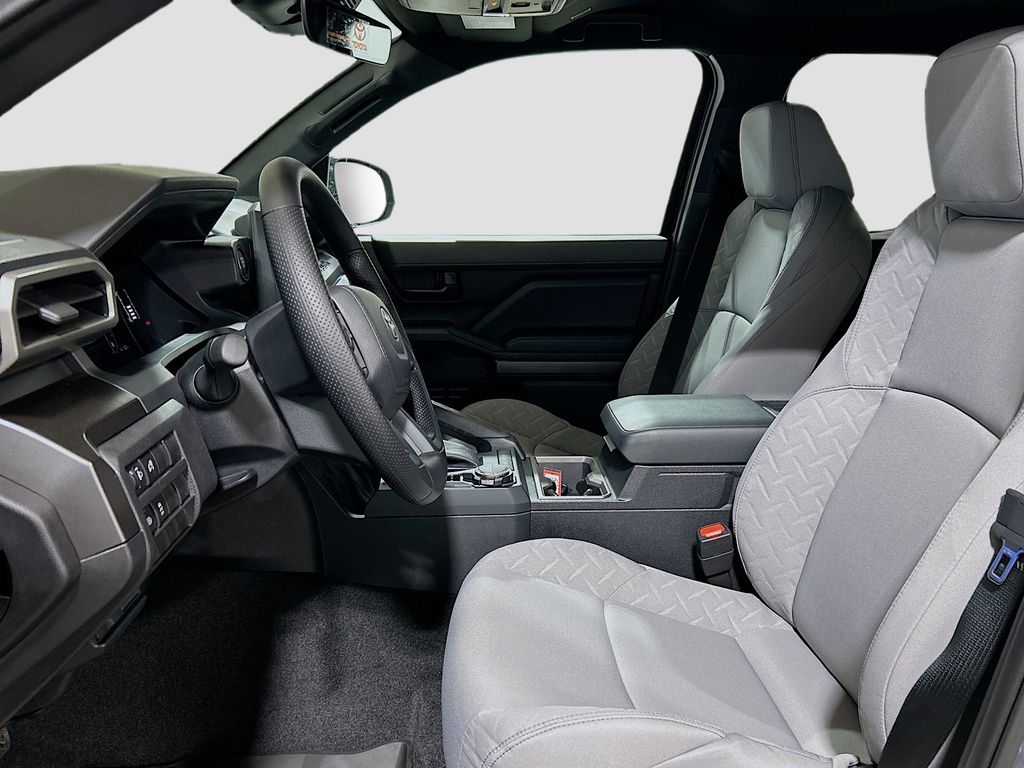 2026 Toyota Tacoma SR5 - Photo 20