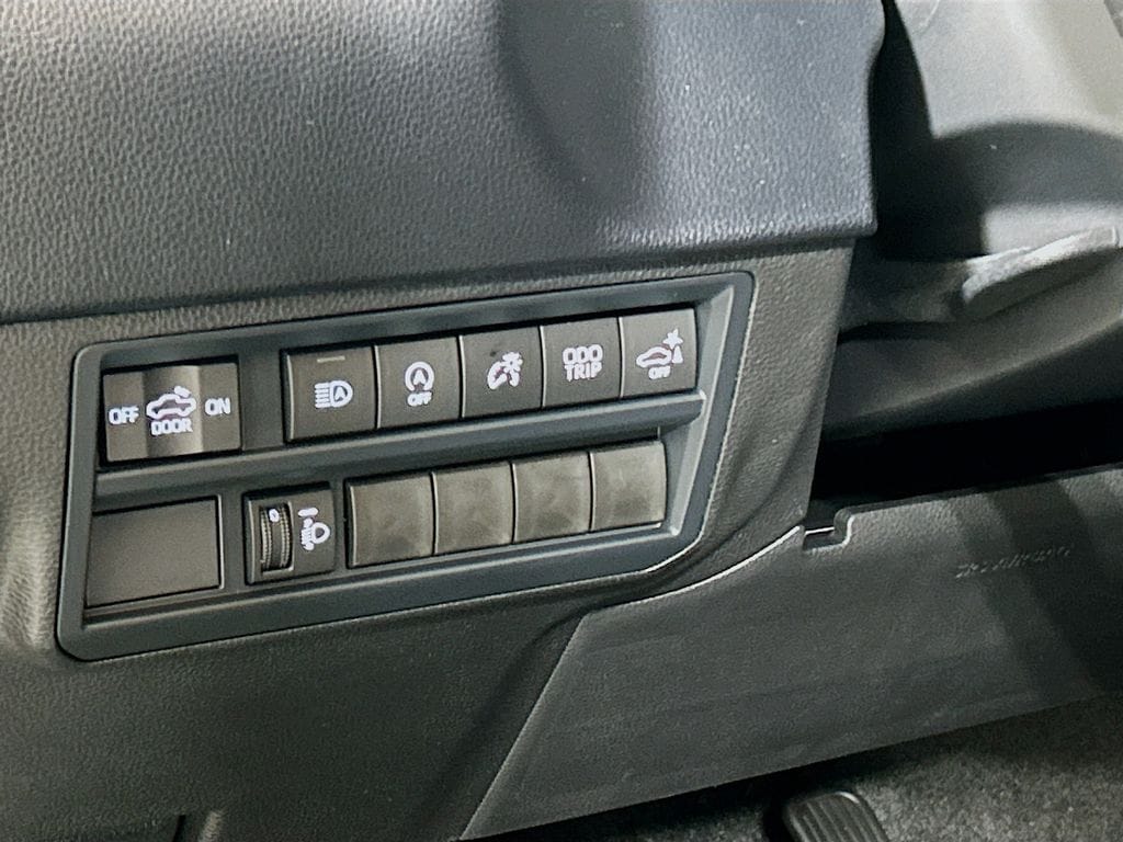 2026 Toyota Tundra SR5 - Photo 11