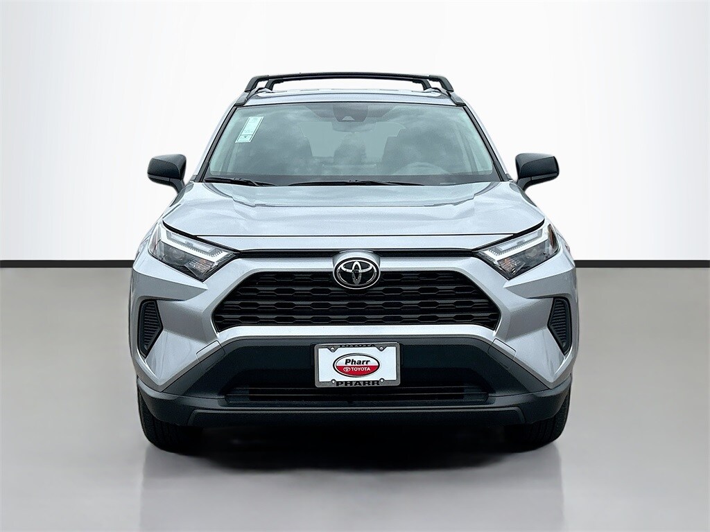 2025 Toyota RAV4 Hybrid LE photo 2