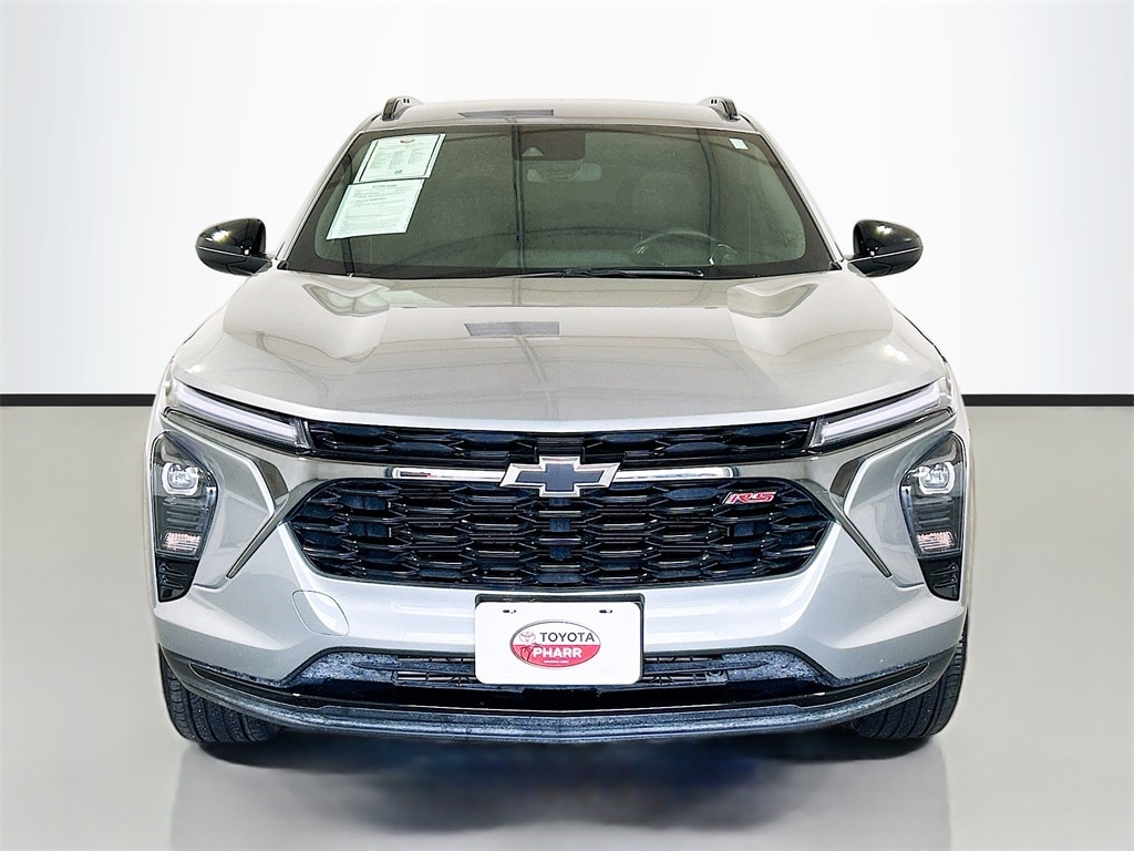 Used 2025 Chevrolet Trax 2RS SUV