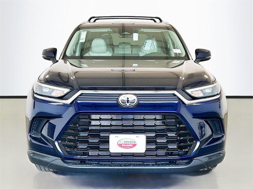 2026 Toyota Grand Highlander XLE photo 2