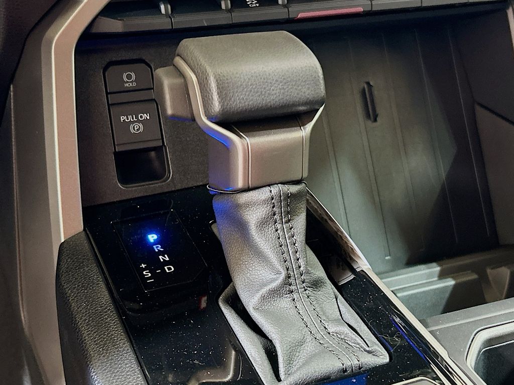 2026 Toyota Tundra SR5 - Photo 17
