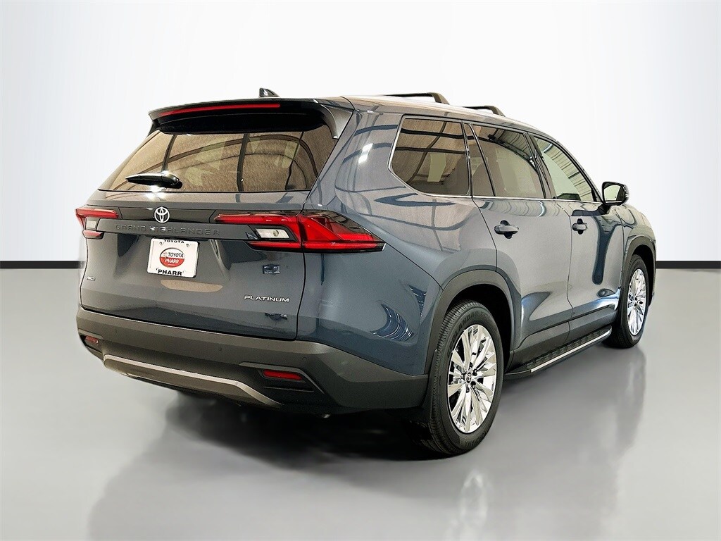 2026 Toyota Grand Highlander Platinum photo 2