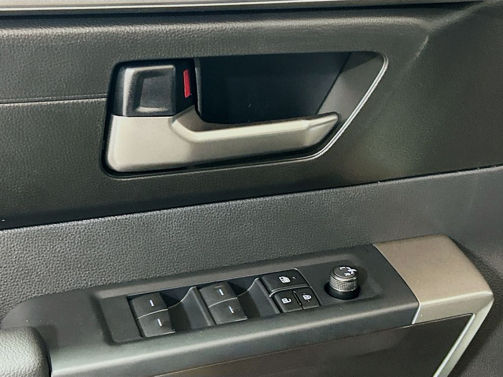 2026 Toyota Tundra SR5 - Photo 18