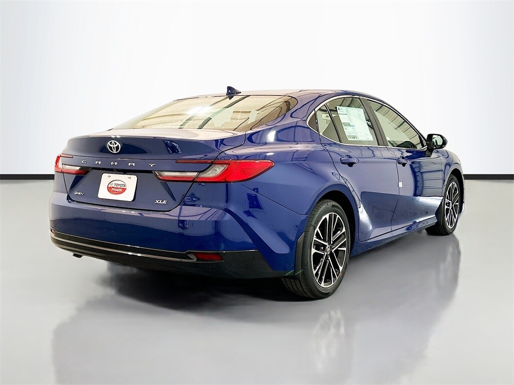 2026 Toyota Camry XLE photo 4