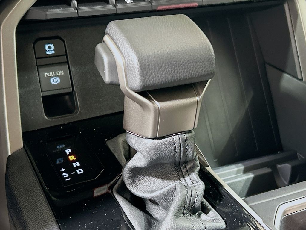 2026 Toyota Tundra SR5 - Photo 17