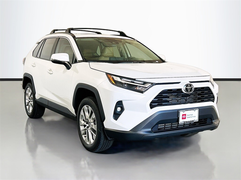 2025 Toyota RAV4 XLE Premium photo 3