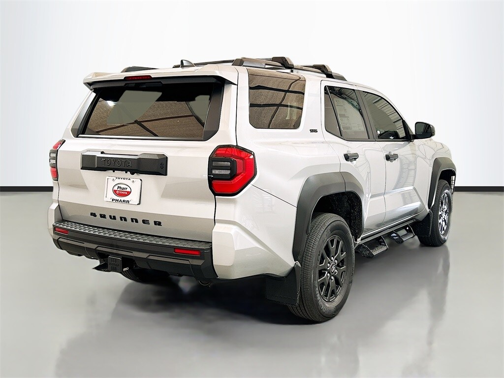2025 Toyota 4Runner SR5 photo 4