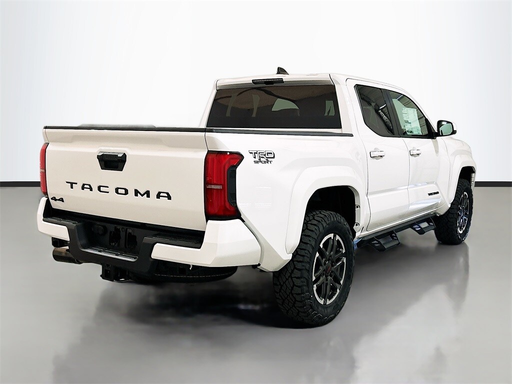 2025 Toyota Tacoma TRD Sport photo 4