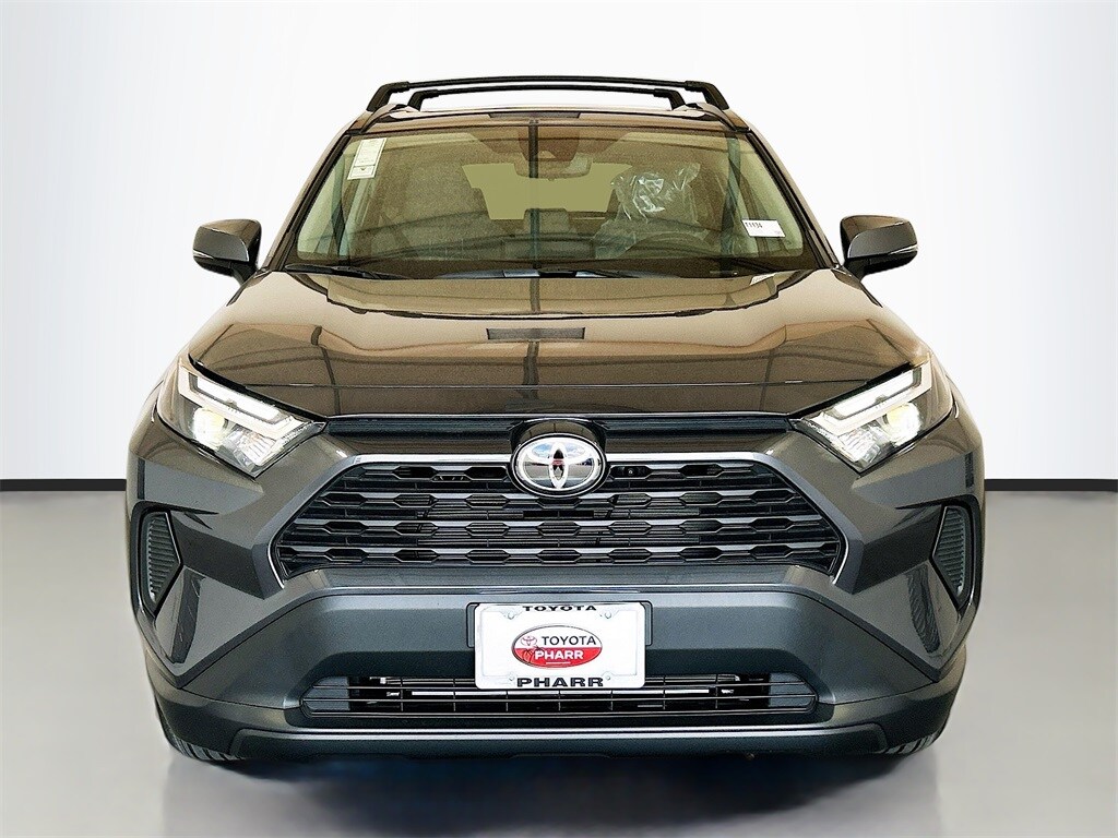 2025 Toyota RAV4 XLE photo 2