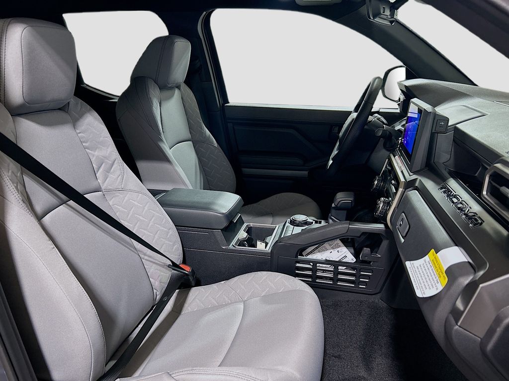 2026 Toyota Tacoma SR5 - Photo 25
