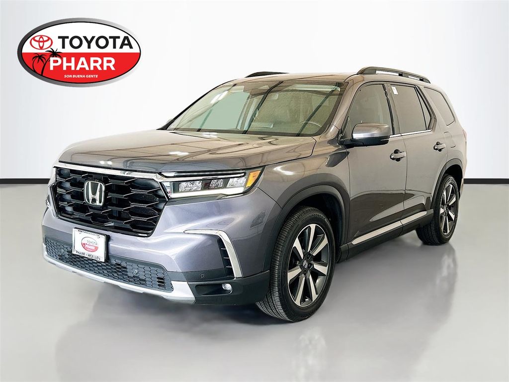 2025 Honda Pilot Touring AWD's photo
