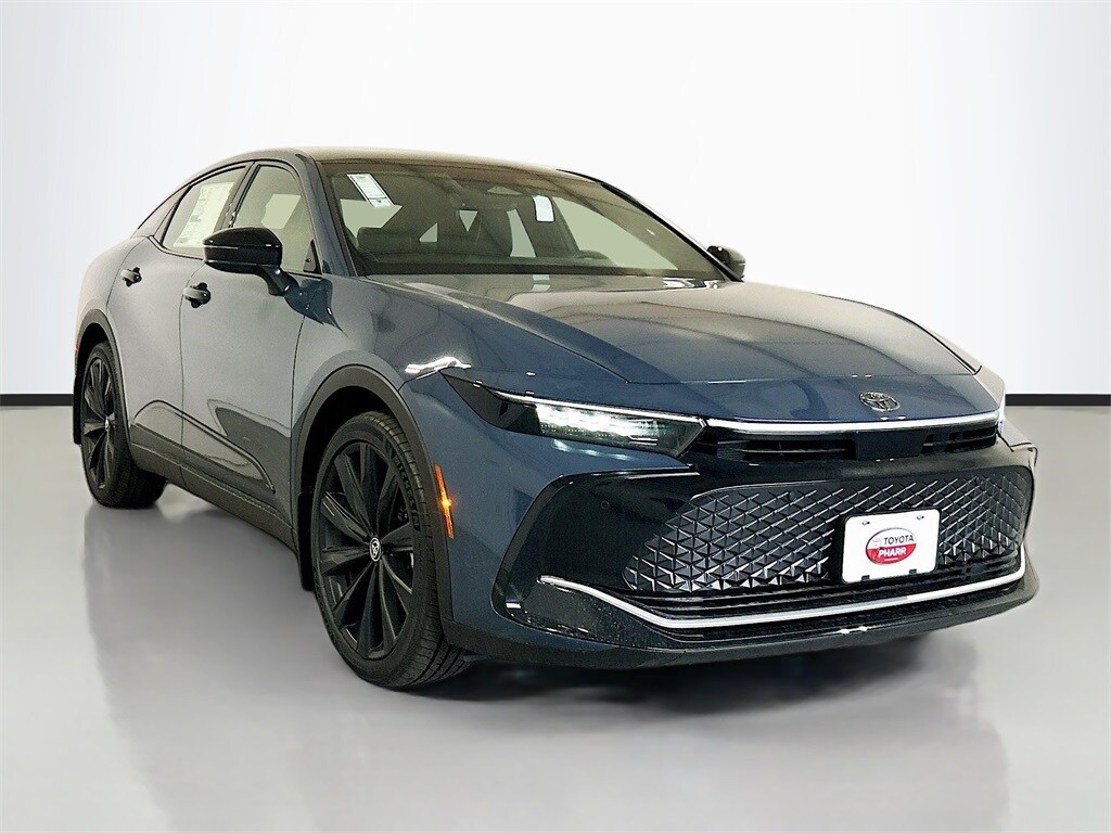 2026 Toyota Crown photo 3