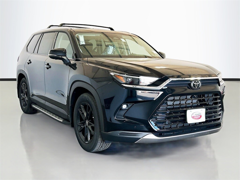 2026 Toyota Grand Highlander Limited photo 3