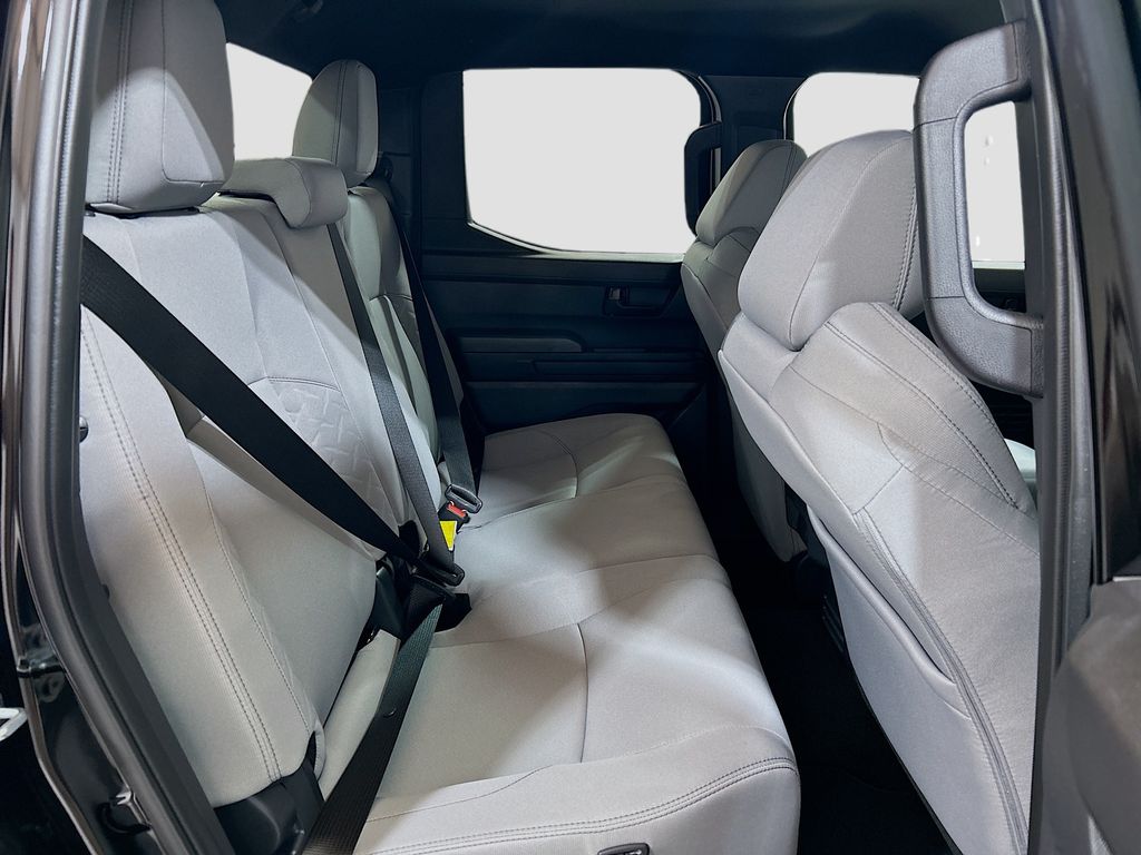 2026 Toyota Tacoma SR5 - Photo 21