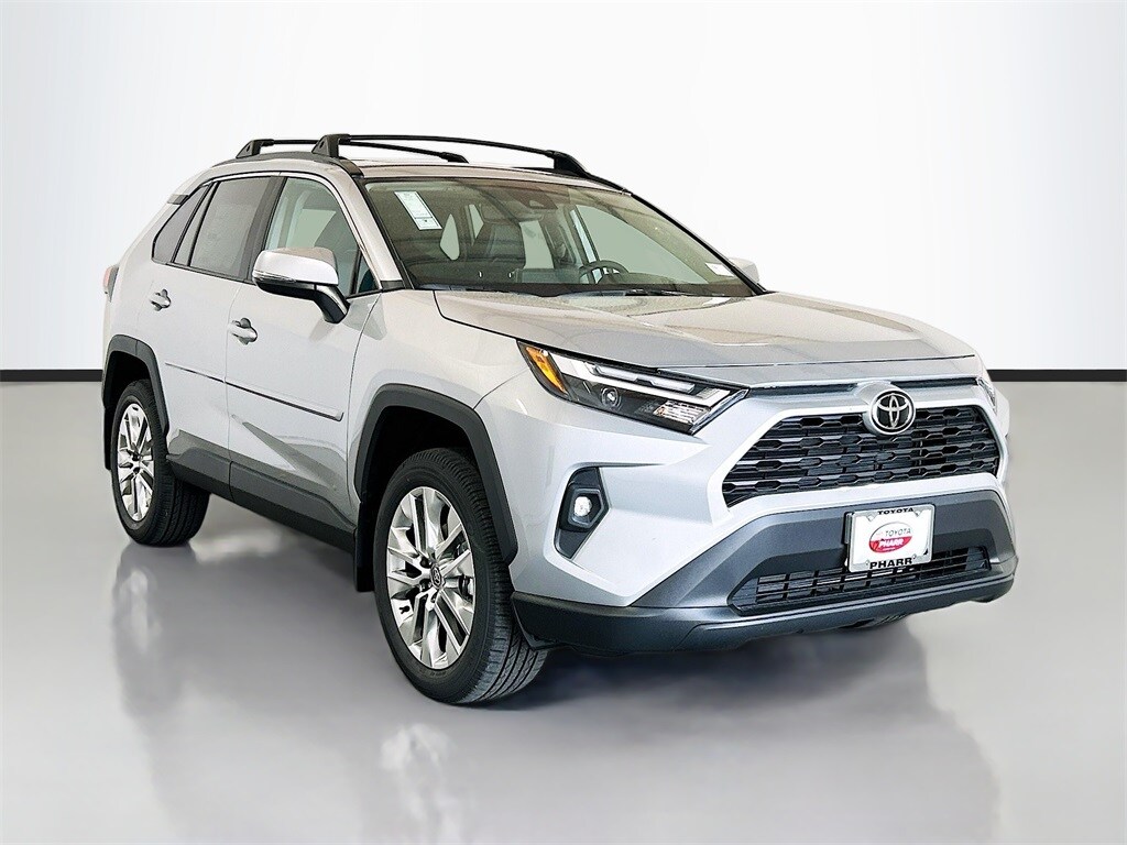 2025 Toyota RAV4 XLE Premium photo 3
