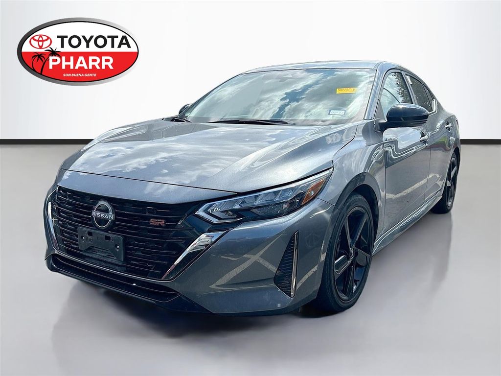 2025 Nissan Sentra SR CVT's photo