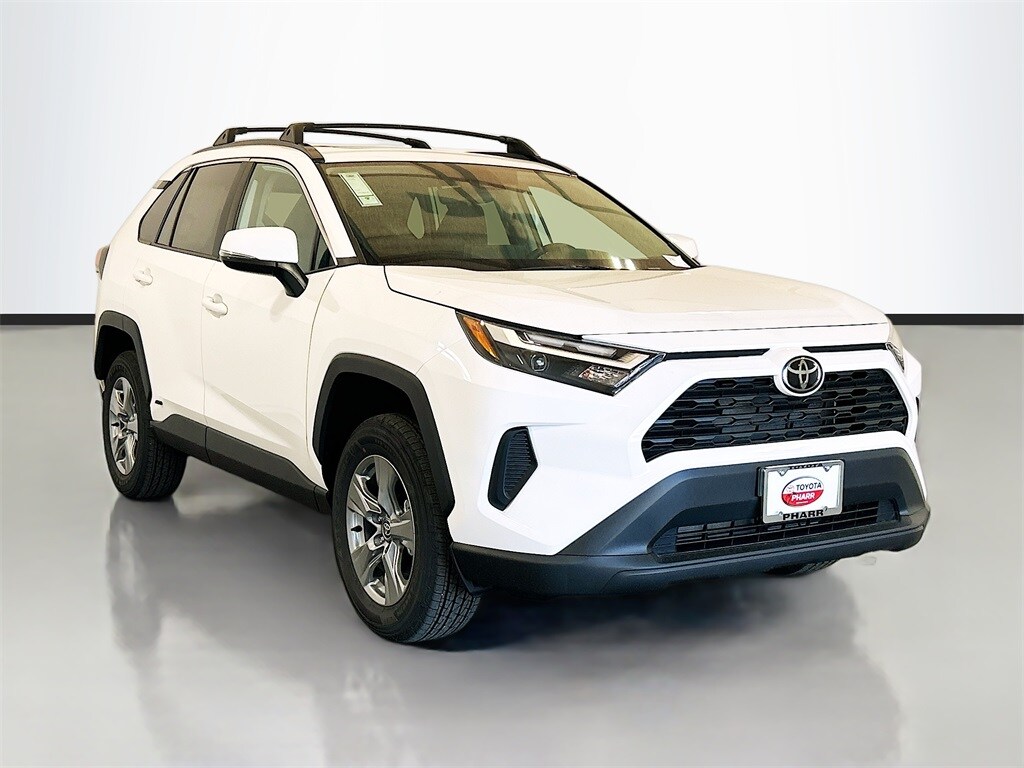 2025 Toyota RAV4 Hybrid XLE photo 2