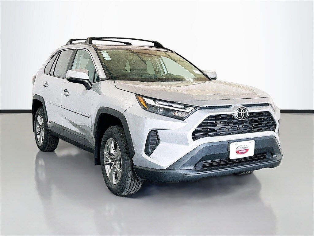 2025 Toyota RAV4 Hybrid XLE photo 3