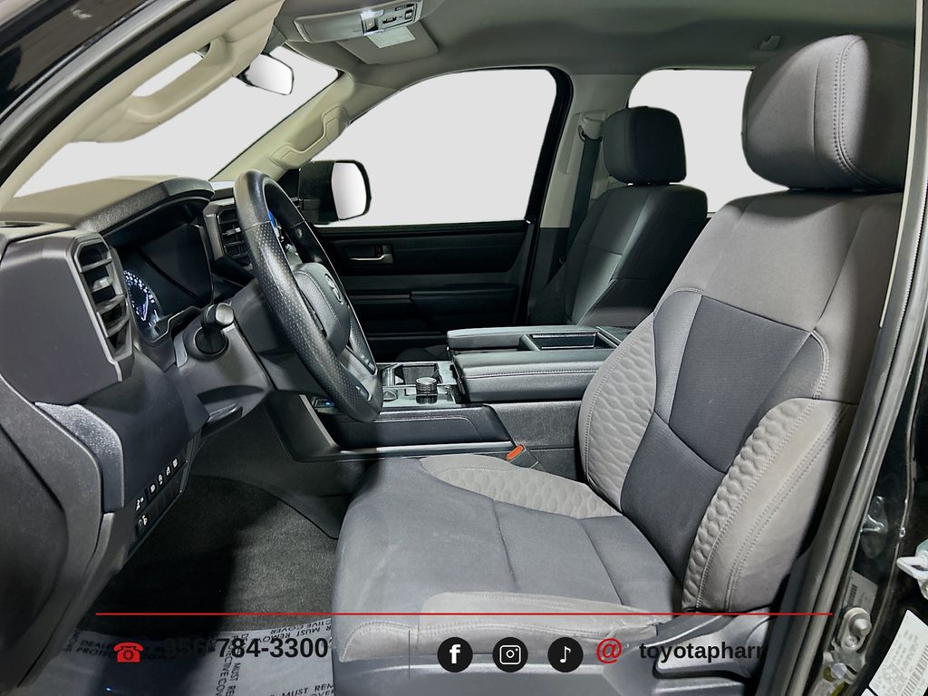 2024 Toyota Tundra SR5 - Photo 18