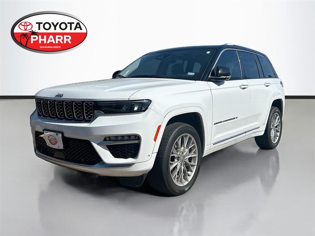 2022 Jeep Grand Cherokee Summit's photo