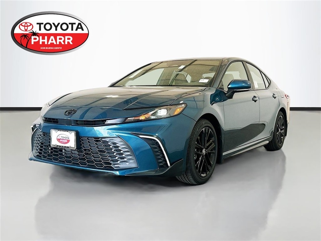 2026 Toyota Camry SE's photo