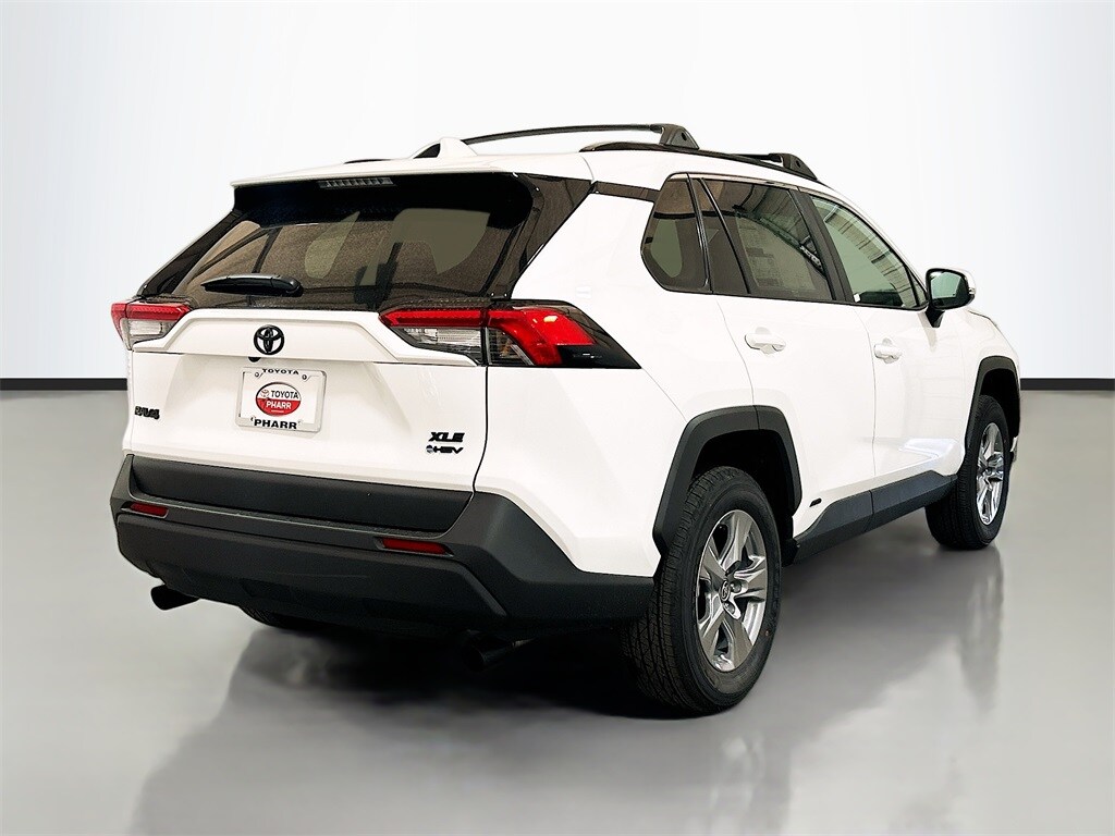 2025 Toyota RAV4 Hybrid XLE photo 3