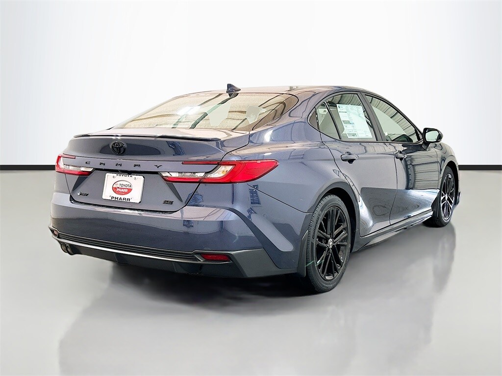 2026 Toyota Camry SE photo 4