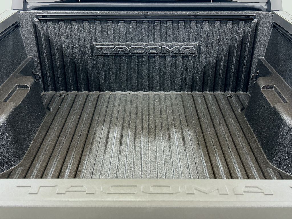 2025 Toyota Tacoma TRD Off Road - Photo 7