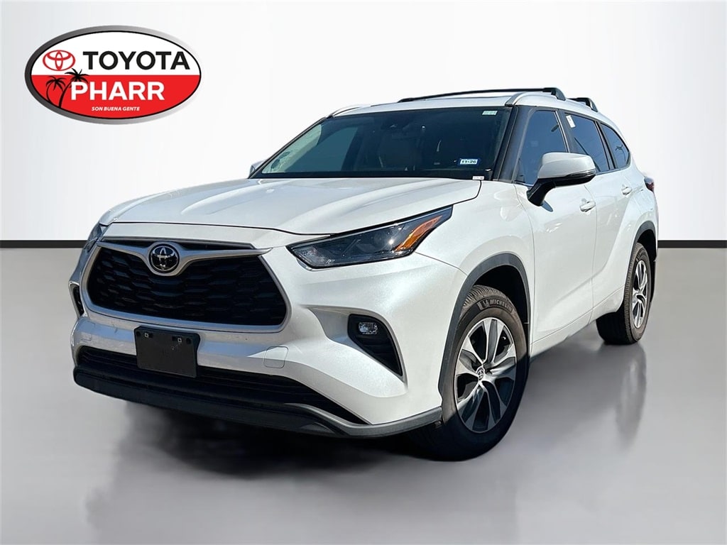 2023 Toyota Highlander XLE's photo