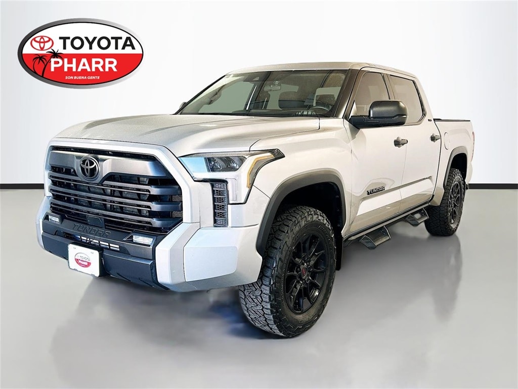 2025 Toyota Tundra SR5's photo