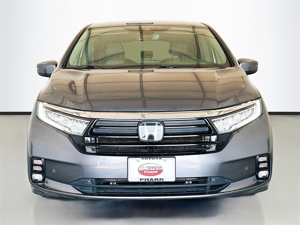Used 2022 Honda Odyssey Touring with VIN 5FNRL6H81NB015532 for sale in Pharr, TX