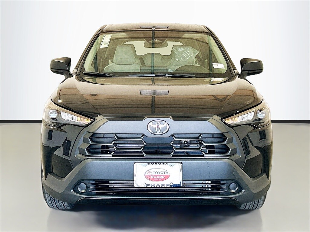 2026 Toyota Corolla Cross L photo 2