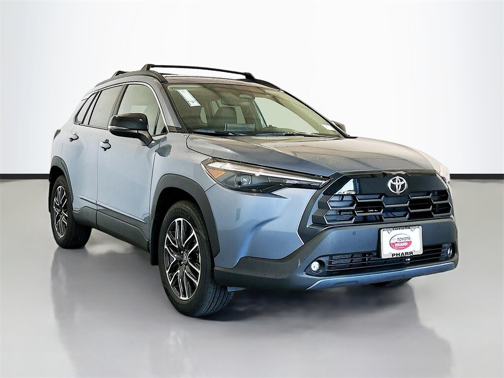 2026 Toyota Corolla Cross XLE photo 3